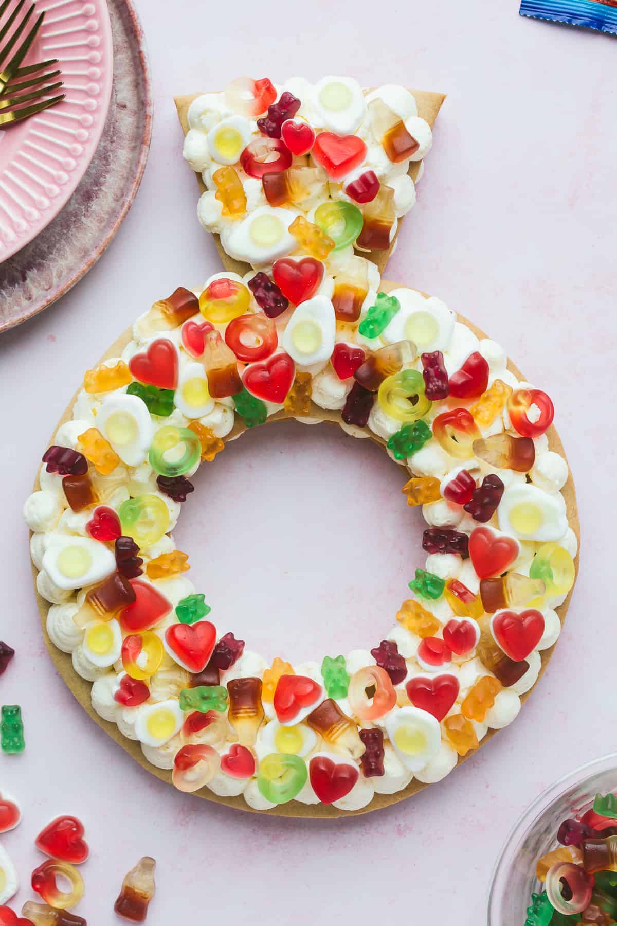 Share 76+ ring shaped cake super hot awesomeenglish.edu.vn