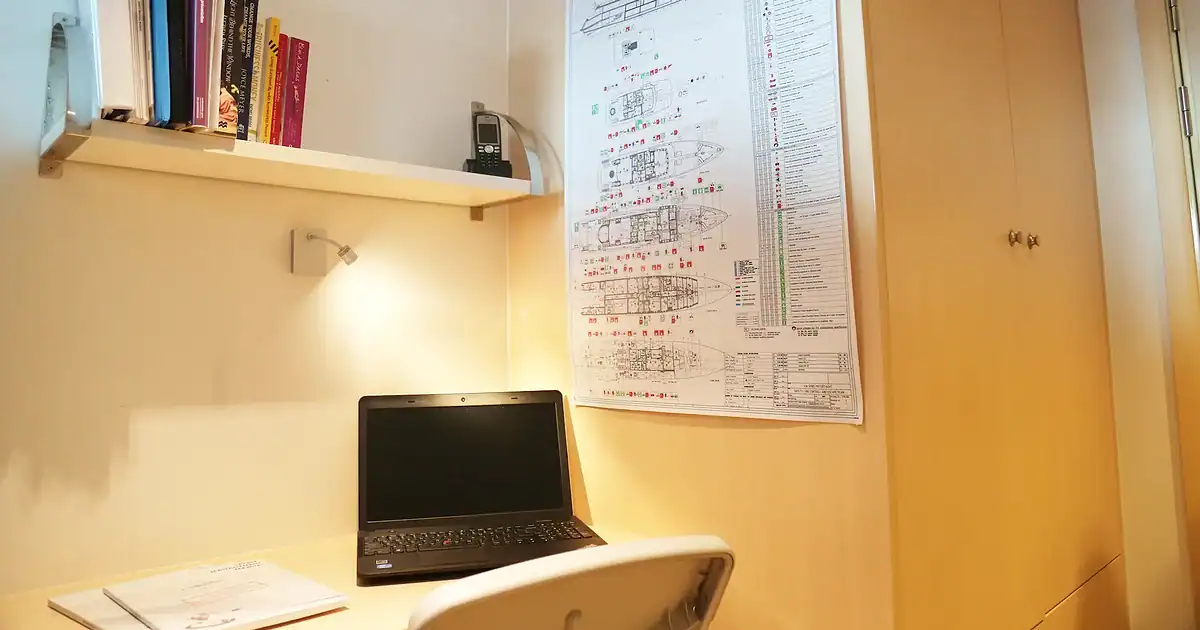 Maritime e-learning and yacht crew career guidance through Academy by Ephemeris
