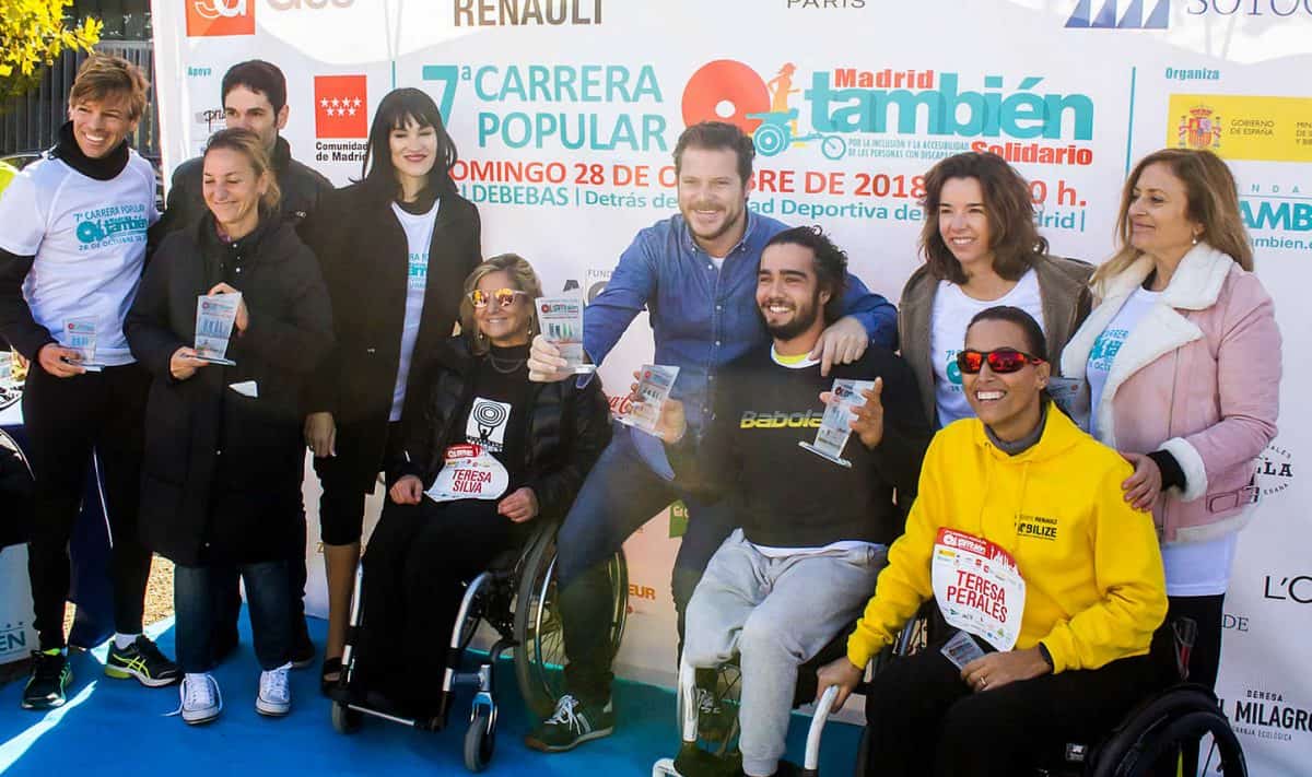 Entrega de trofeos y medallas de la 7ª carrera popular Madrid También Solidario