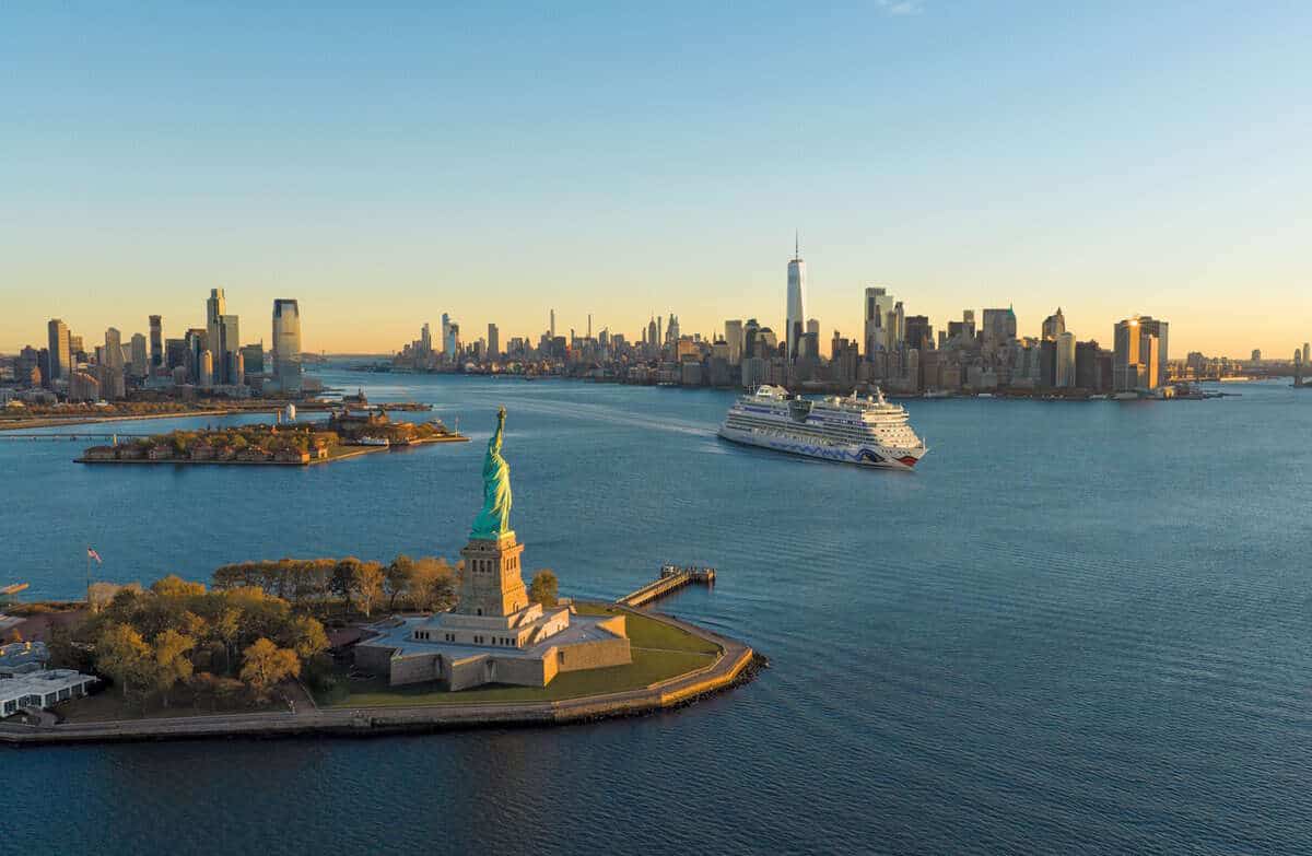 AIDA Buchungsstart USA 2027: Mit AIDAluna nach New York, Kanada & in die Karibik AIDAluna_USA_Reisen_2027_c_JakeButter