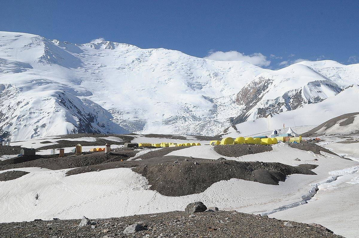 Lenin_Peak_Camp_1