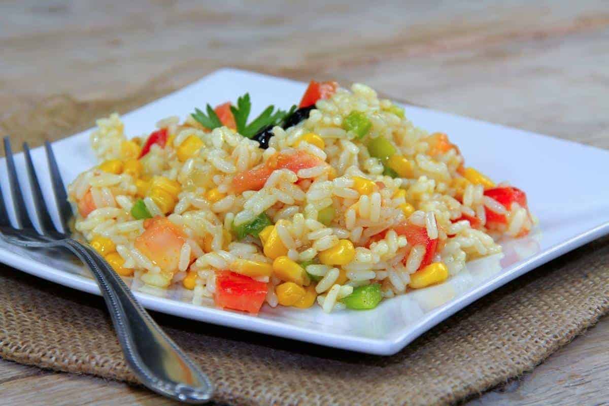 Savoury rice containing mixed vegetables.