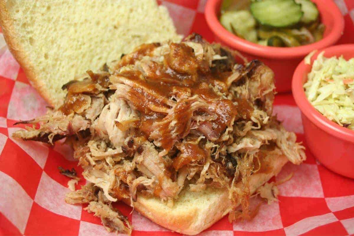 Pulled pork sandwich