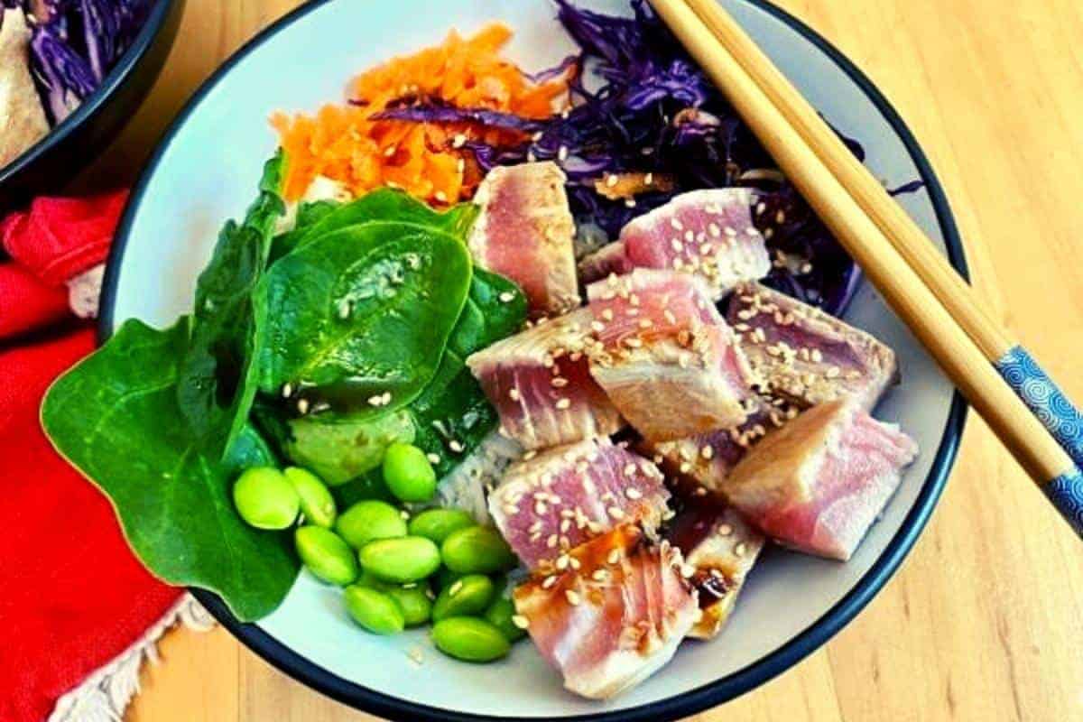 Tuna poke bowl
