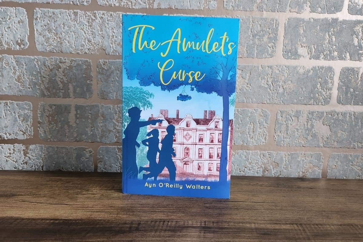 The amulets curse book