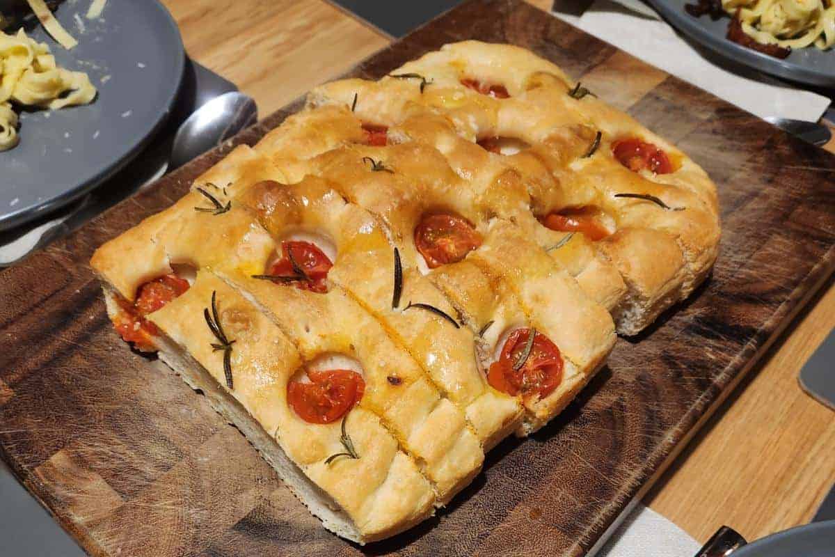 rosemary and cherry tomato focaccia