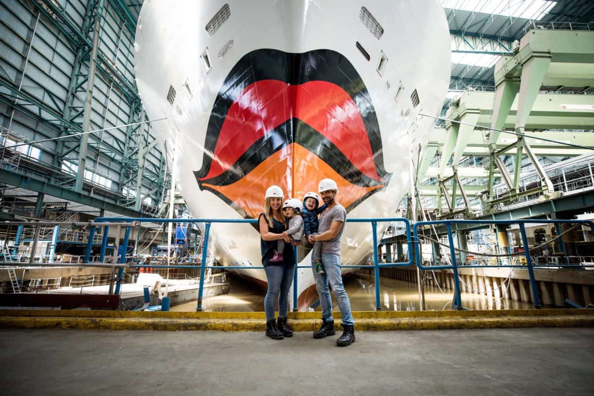 Erstmalig: Familie aus Hessen tauft AIDAnova 8E4985EE-1DCB-44DA-8FD9-568E49E2B710