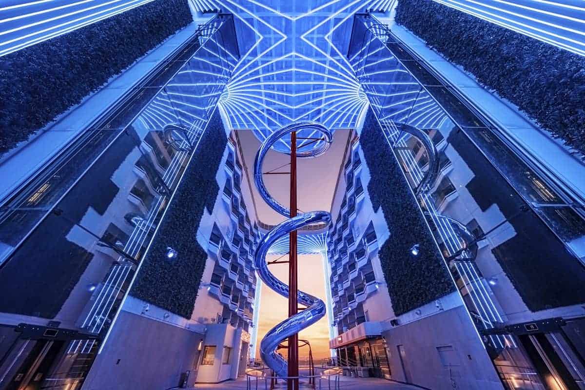 MSC World Europa - Venom Drop The Spiral