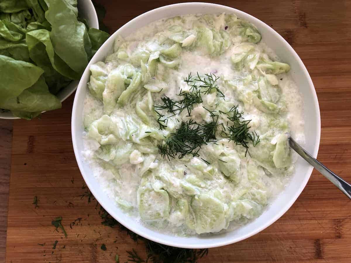 Mizeria in a white bowl.