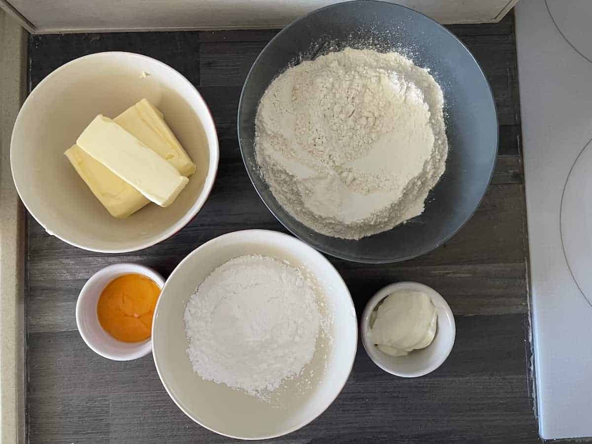 Ingredients for the walnut mazurek dough.