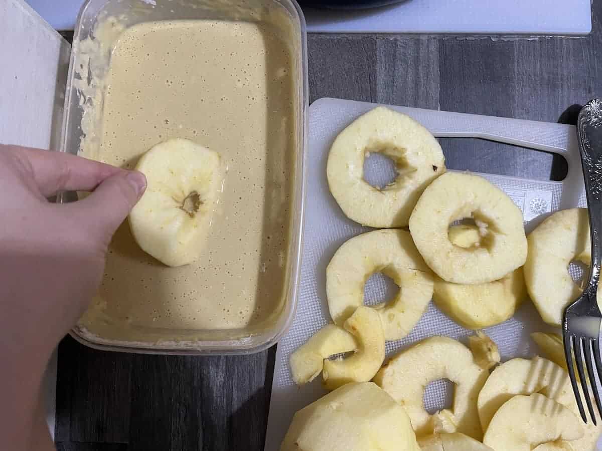 Dip the apple rings in batter