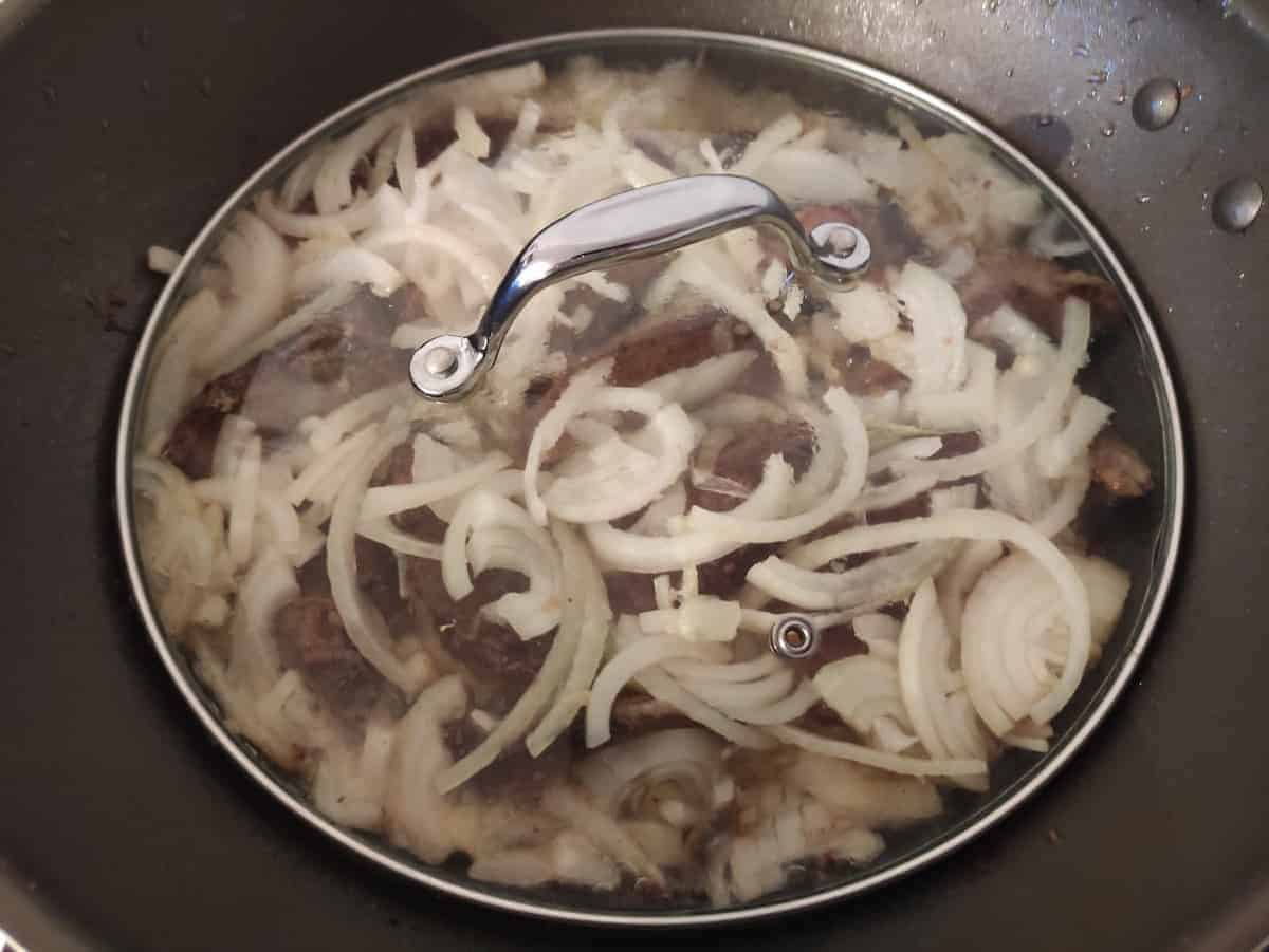 wątróbka wieprzowa pork liver and onions.