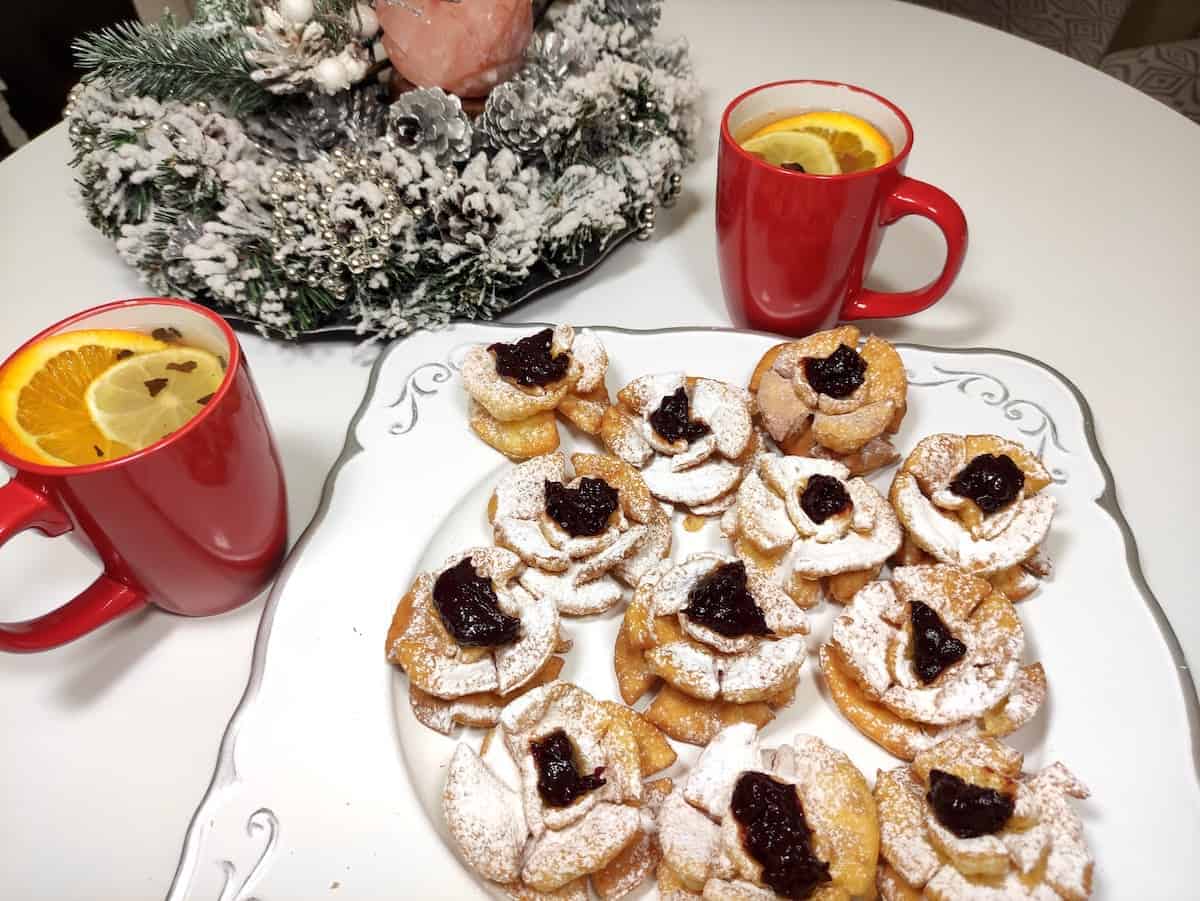 Polish carnival cookies