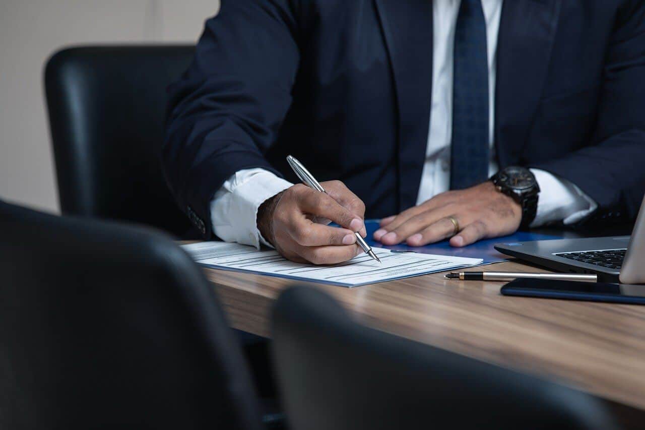 Life Situations in Which Every Family Should Hire a Lawyer