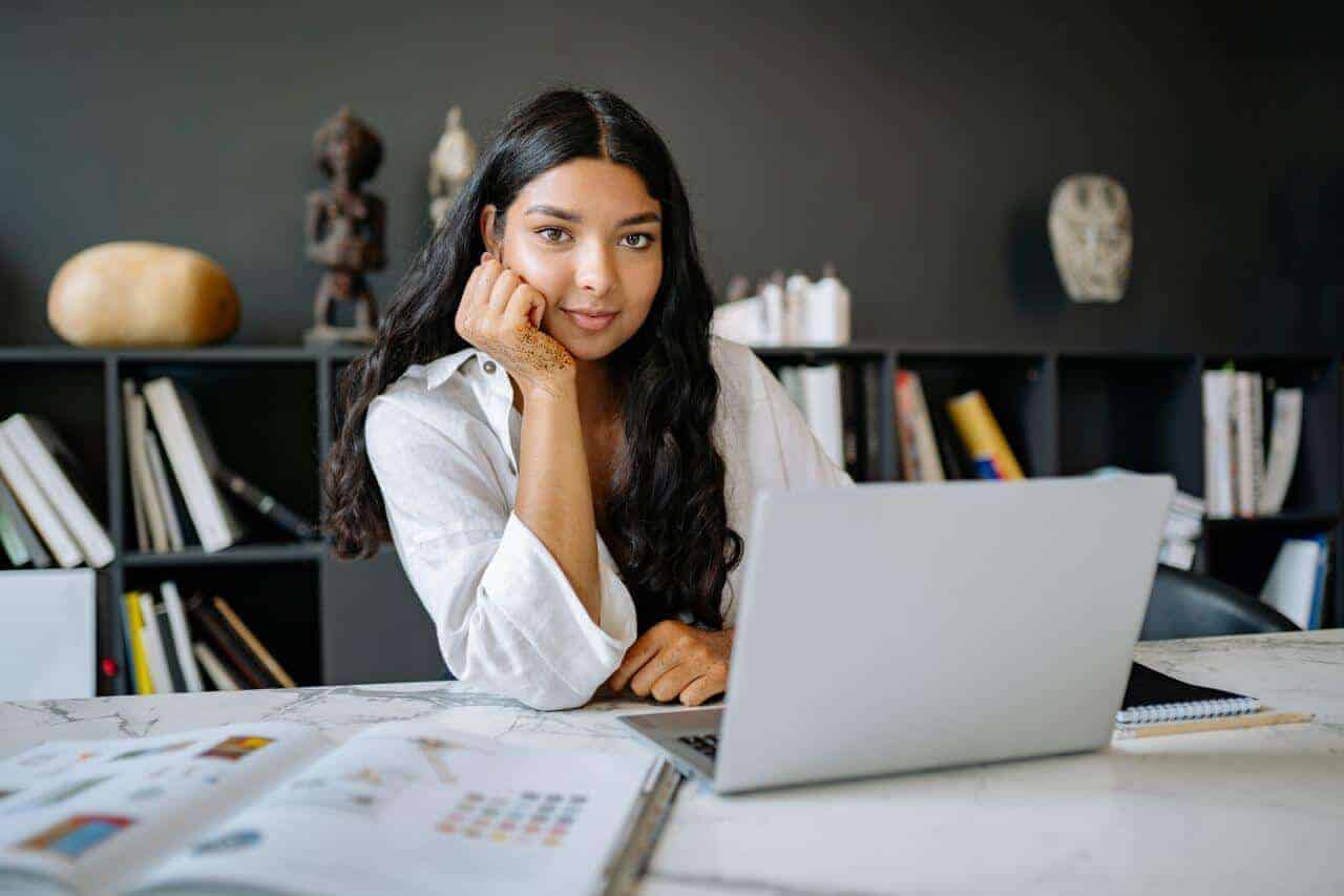 How Busy Entrepreneurs Can Create Professional Business Content in Less Time