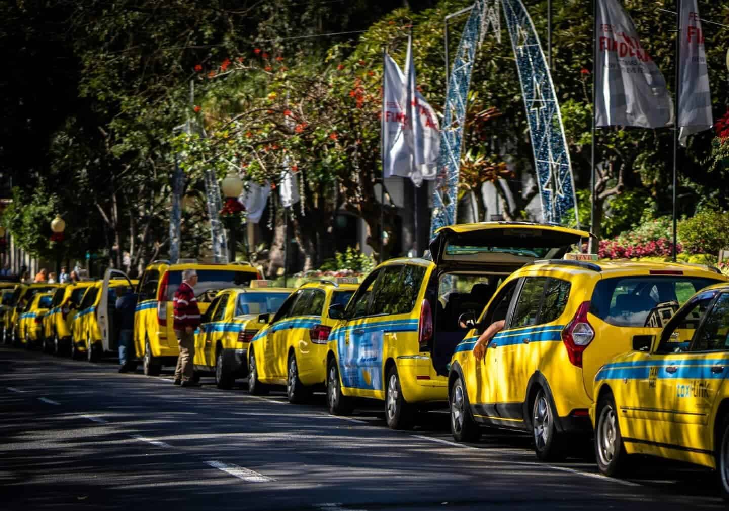 What Travelers Should Know About Using Taxis in Portugal