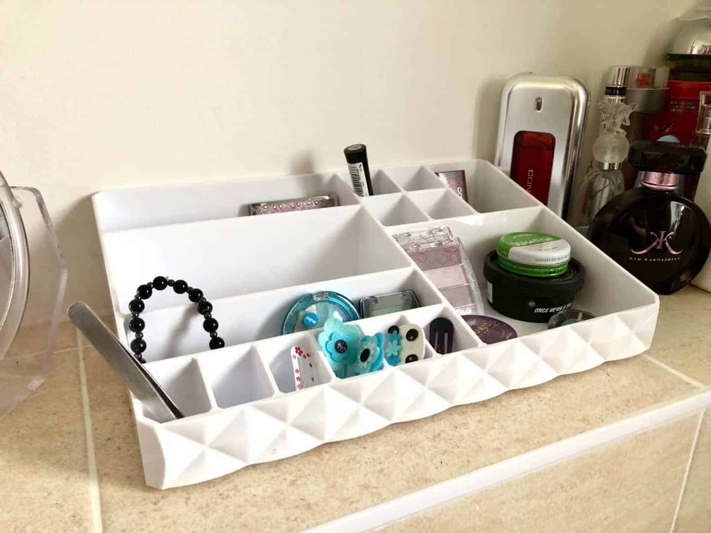 makeup and bathroom organiser
