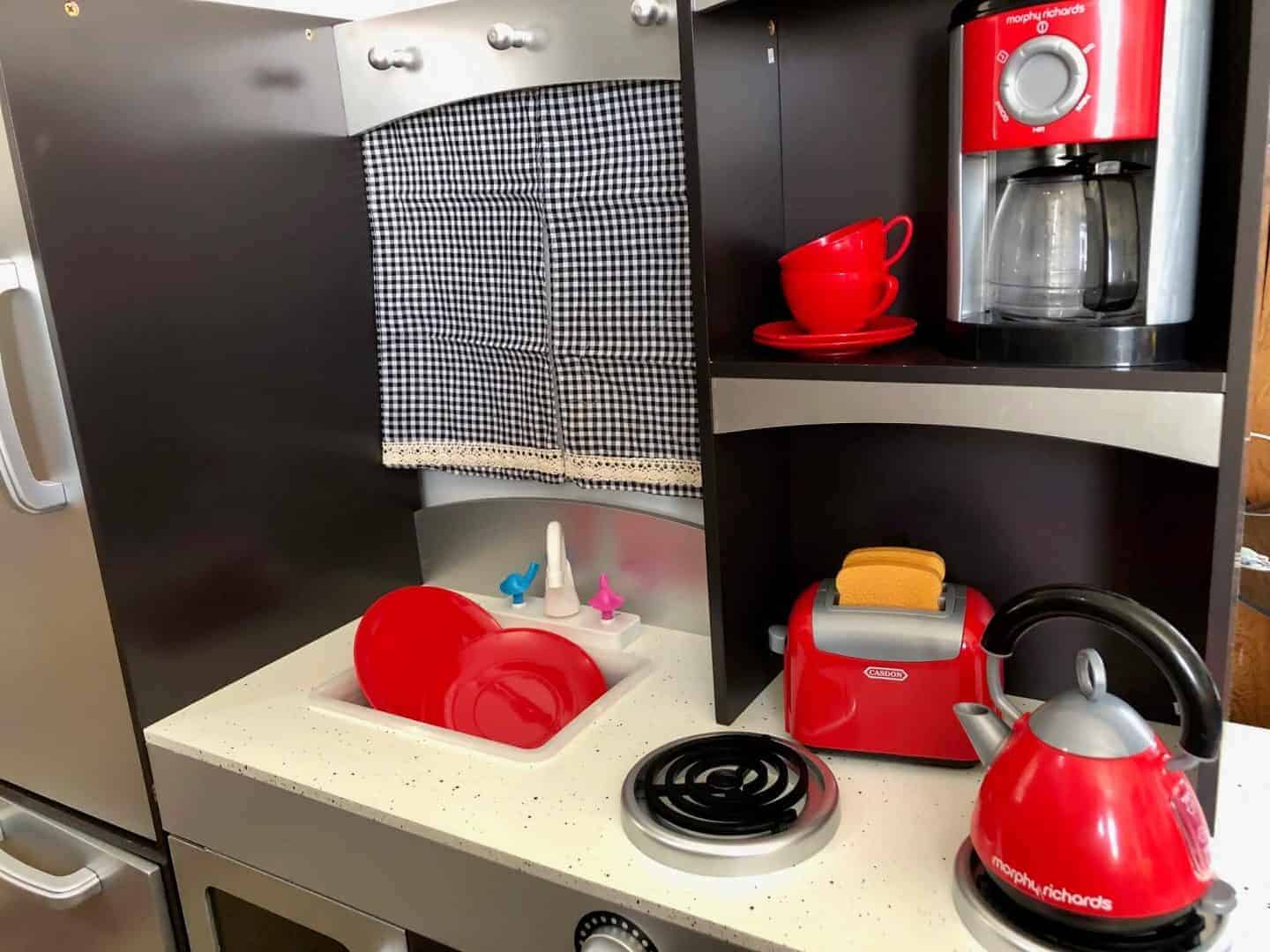 Morphy richards kitchen set top red