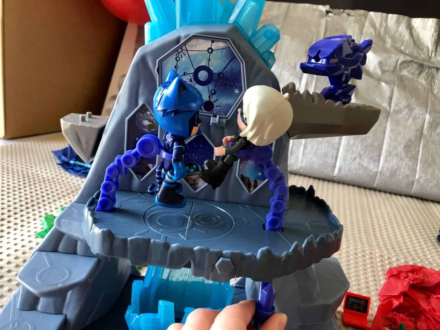 Crafting with PJ Masks: Super Moon Adventures Fortress With Moon Rovers