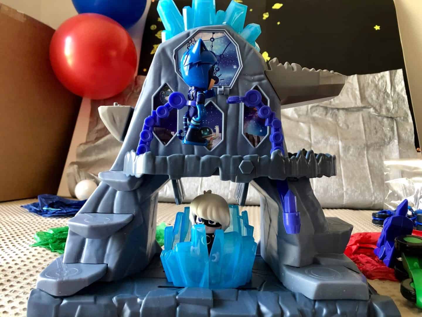 Crafting with PJ Masks: Super Moon Adventures Fortress With Moon Rovers