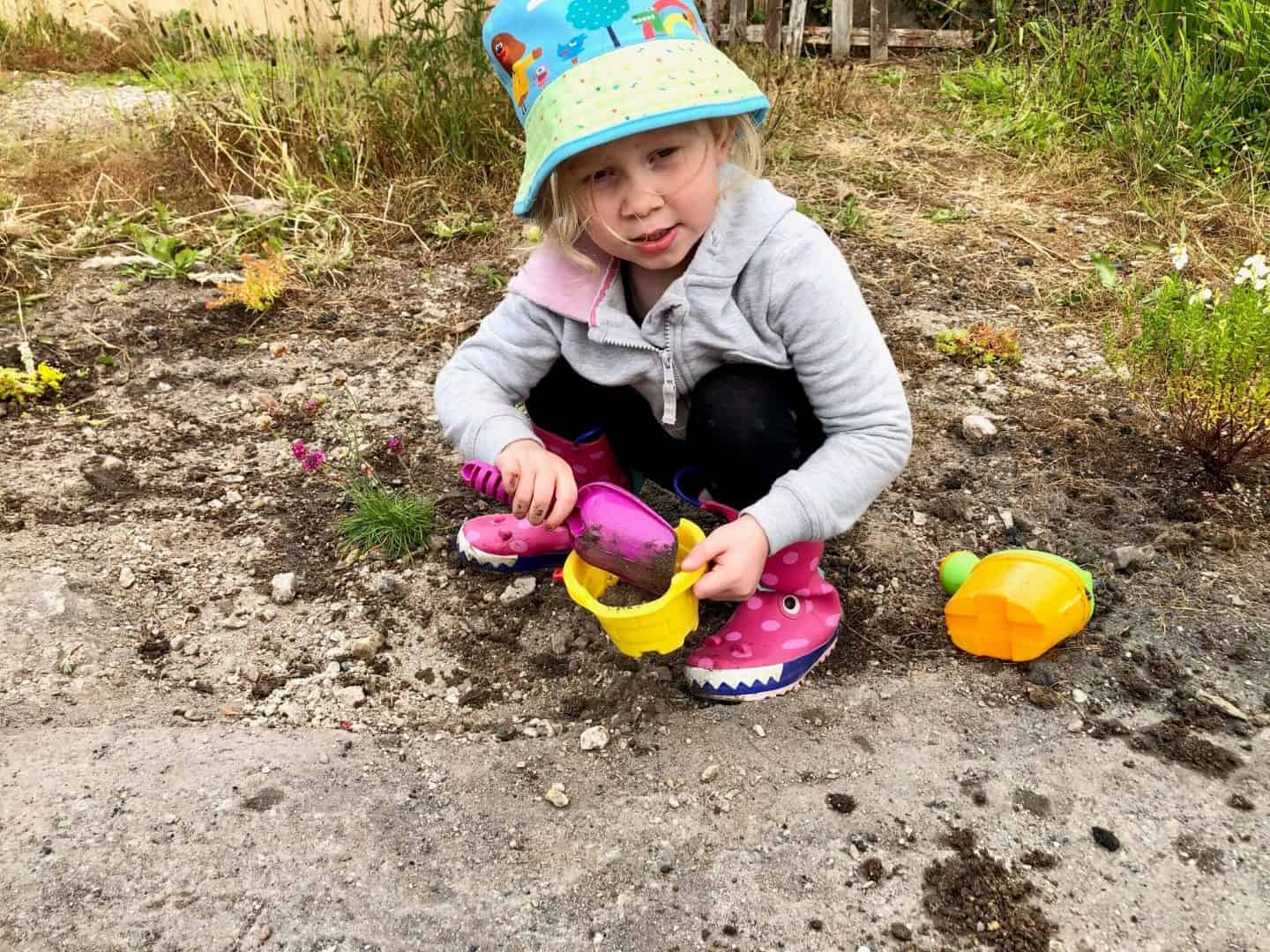 30 Fun Activities For Kids In The Garden