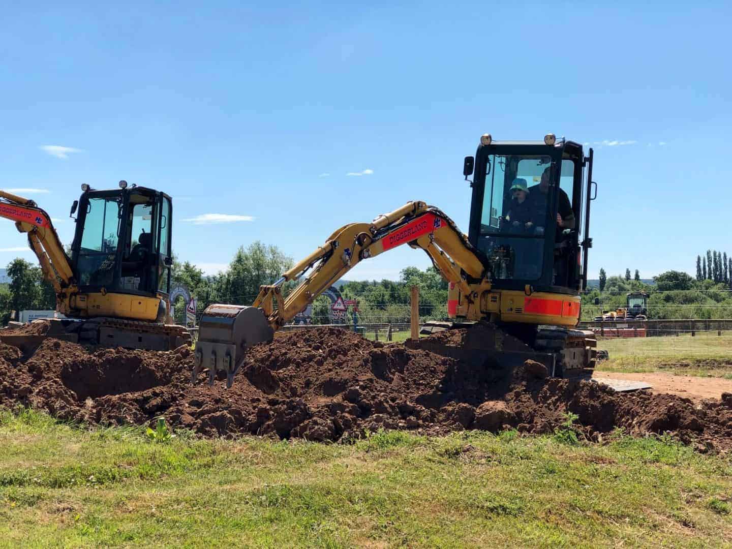 digging-at-diggerland-devon