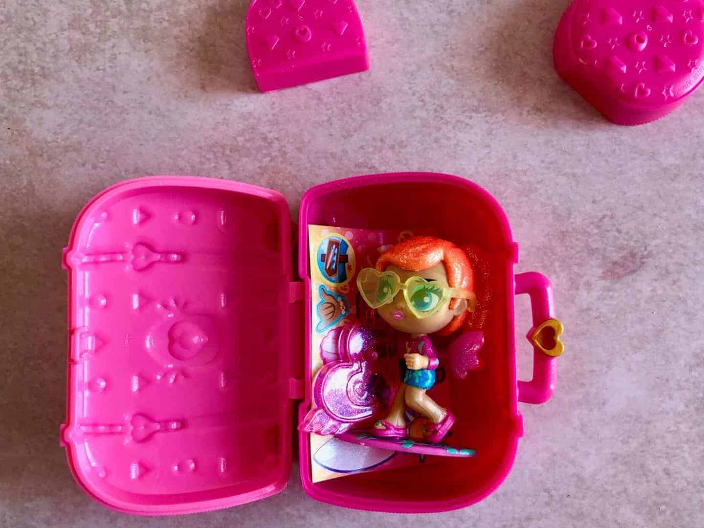 Sunshine Sara - Hatchimals Pixies Vacay Style inside suitcase