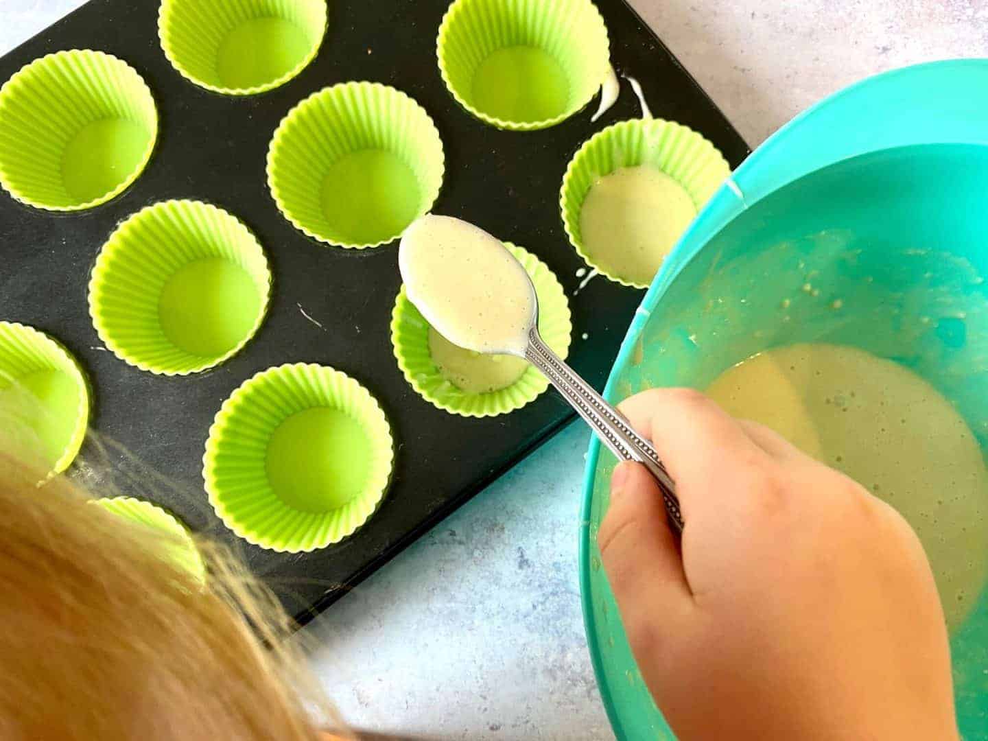 making cupcakes with the deluxe baking set