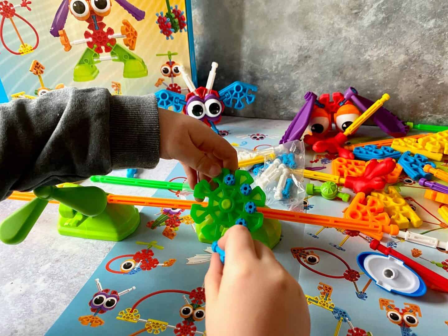 Kid K'Nex Budding Builders Set and Safari Friends Review | AD