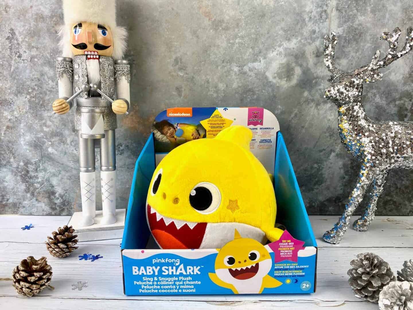 Baby Shark Sing & Snuggle