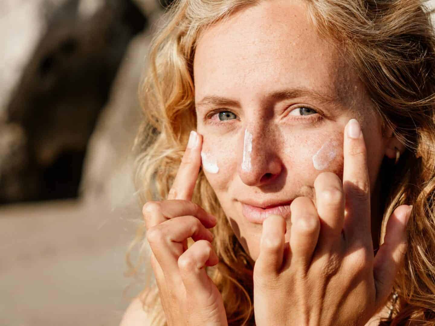 What Skin Benefits Tinted Sunscreen Provides All Day