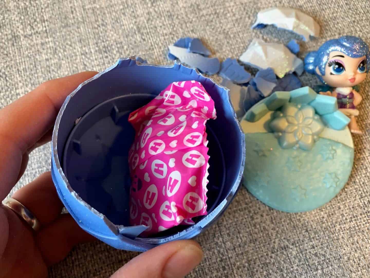 Hatching a Pixie Hatchimal - hidden blind bag