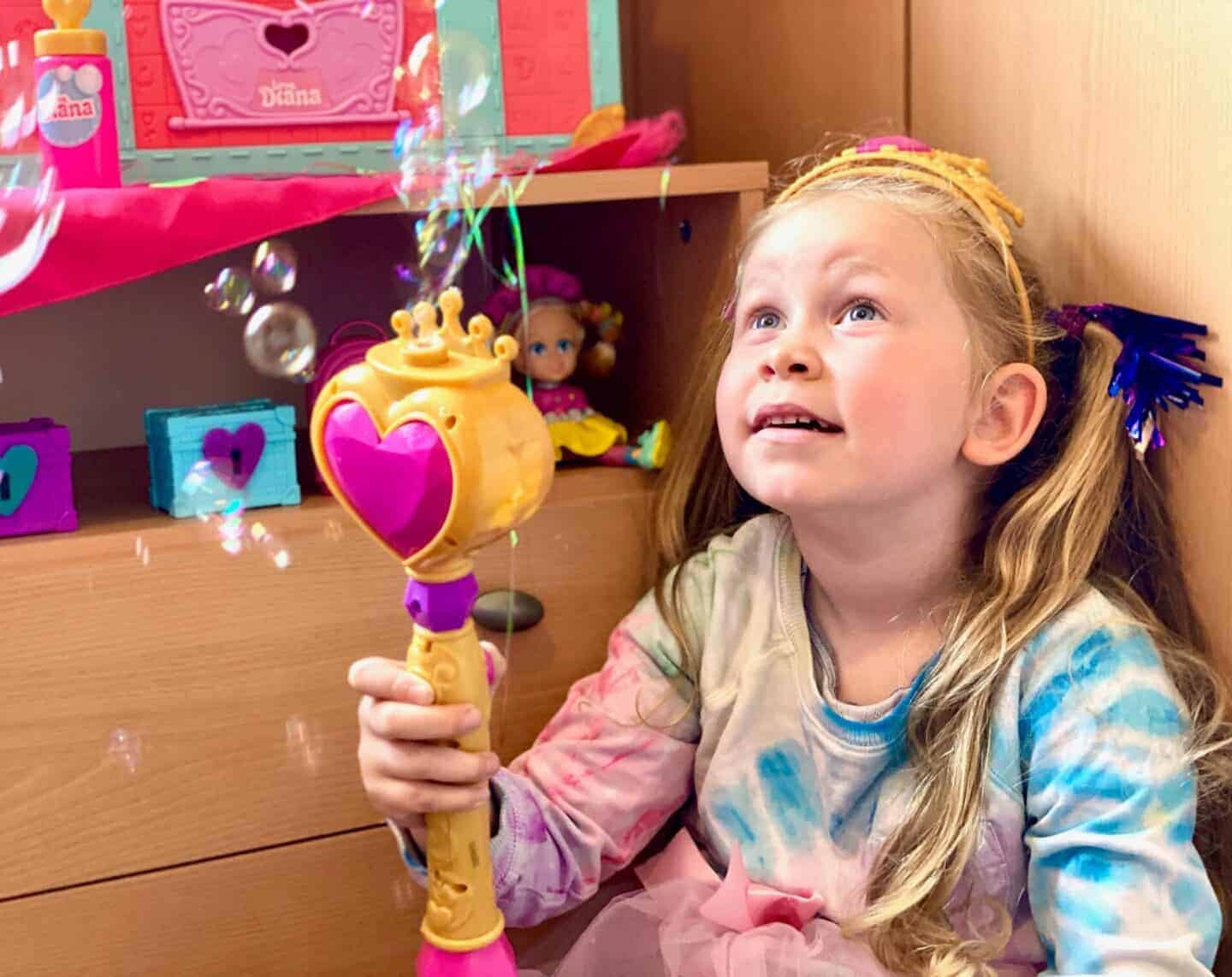 Love-Diana-Light-Up-Bubble-Wand