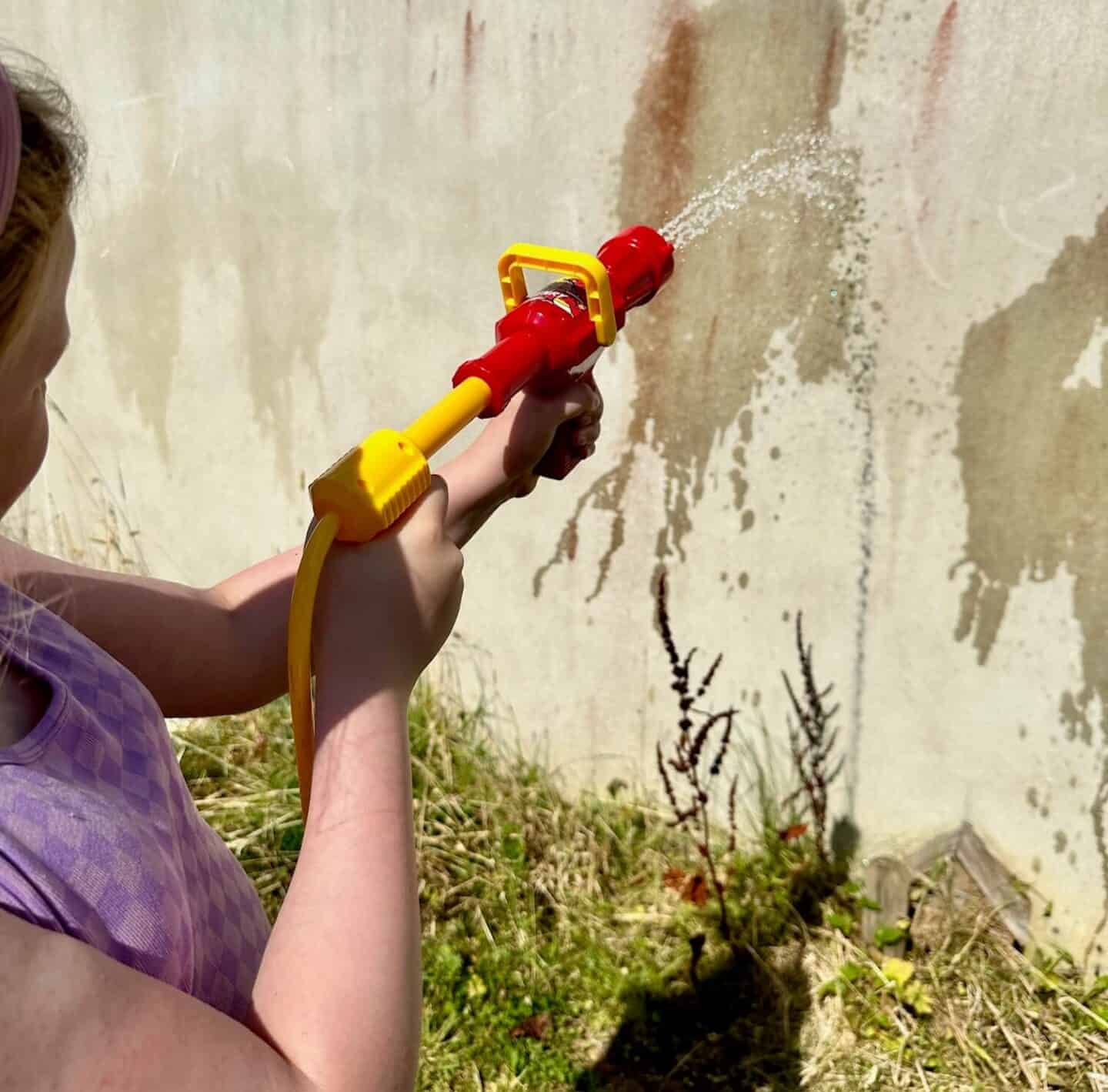 Fire Fighter's Water Sprayer Review & Giveaway