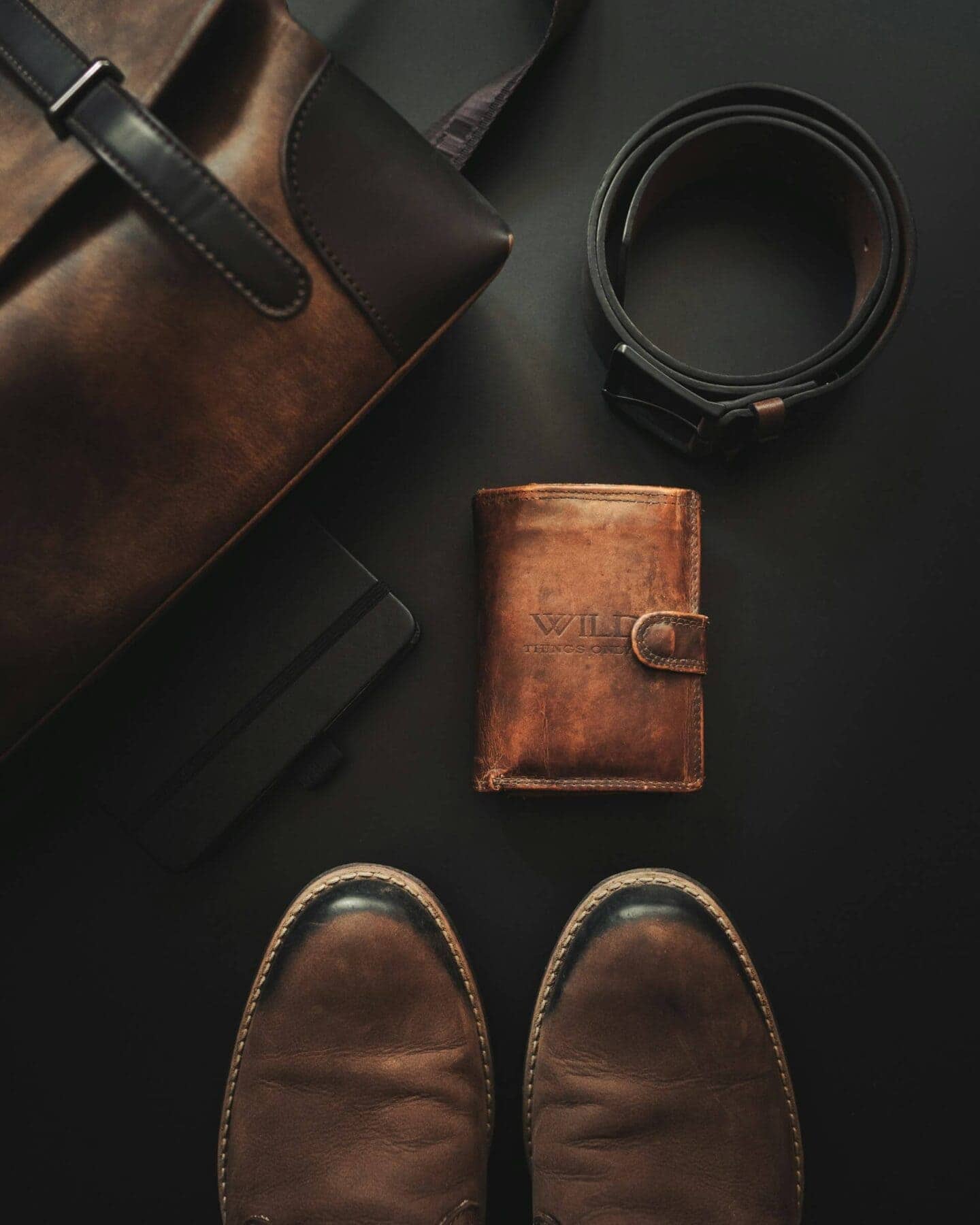 Leather Anniversary Gifts: Meaningful Ideas for Every Couple