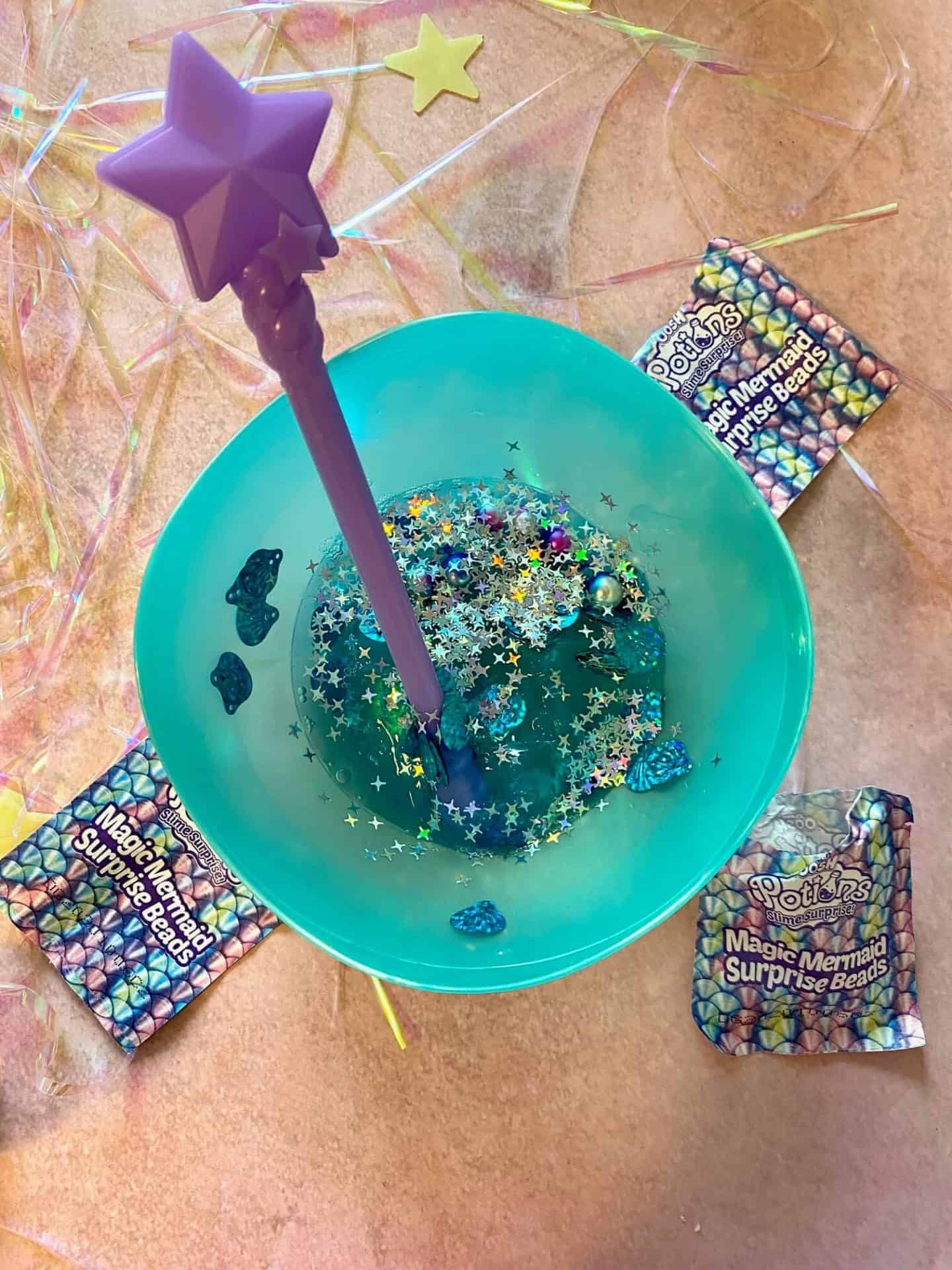 Using-the-glow-in-the-dark-wand-for-stirring-the-potion
