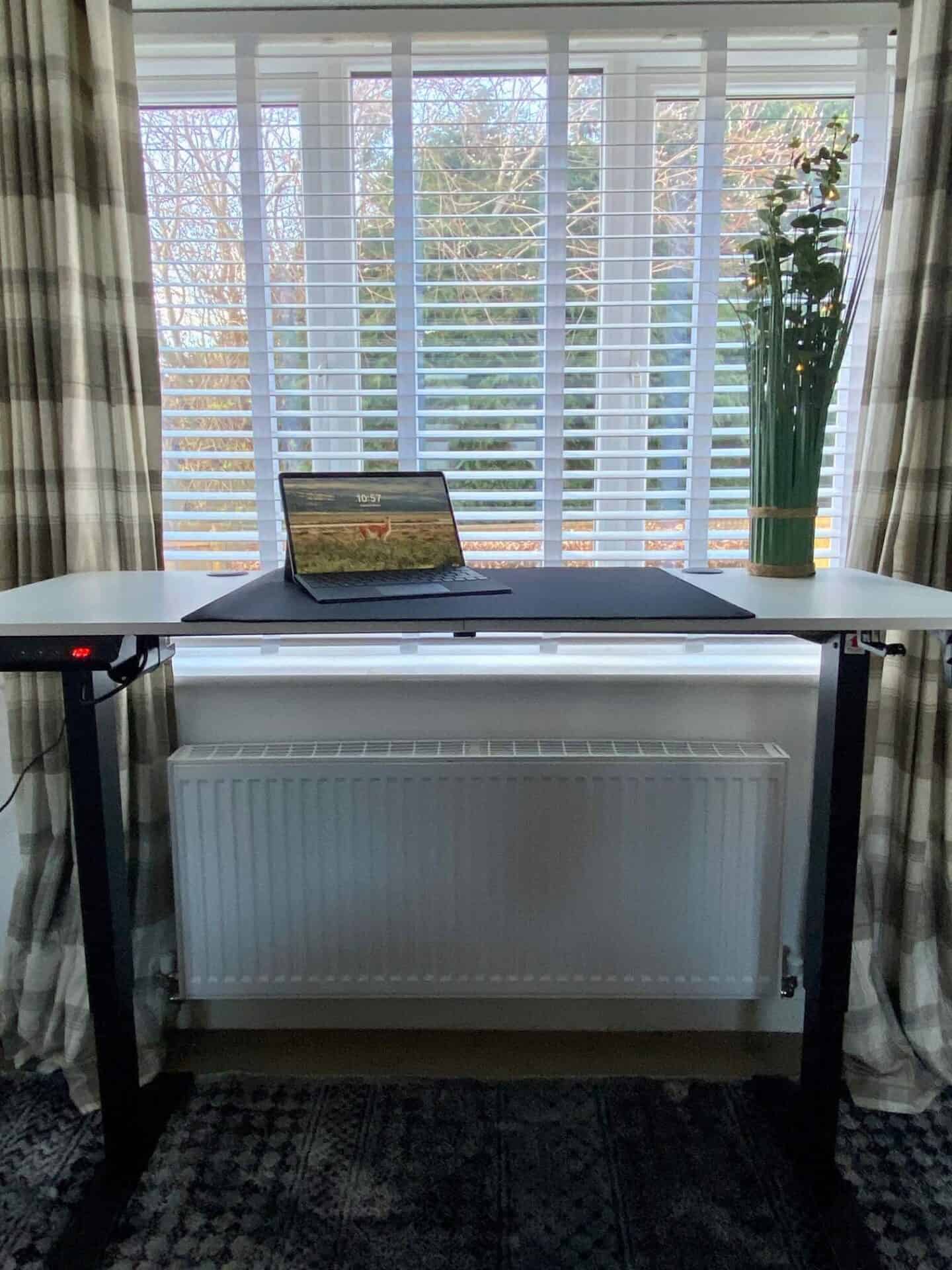 EZ Desk Air - Electric Height Adjustable Standing Desk Review