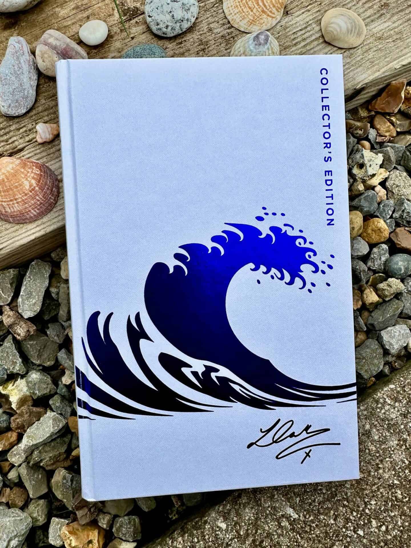 The Surf House by Lucy Clarke - Book Review Collector's Edition 