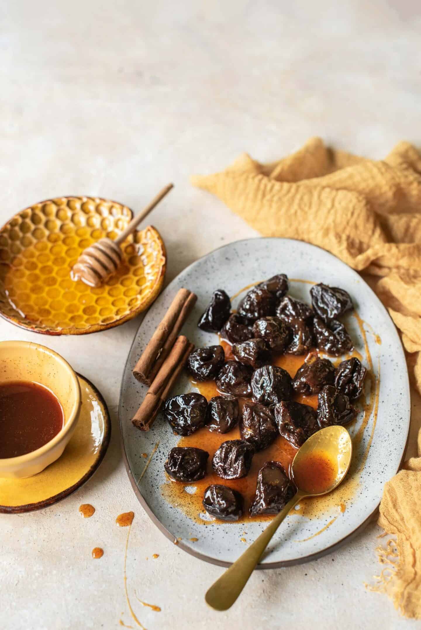 When Is the Best Time to Eat Prunes? 5 Things to Know