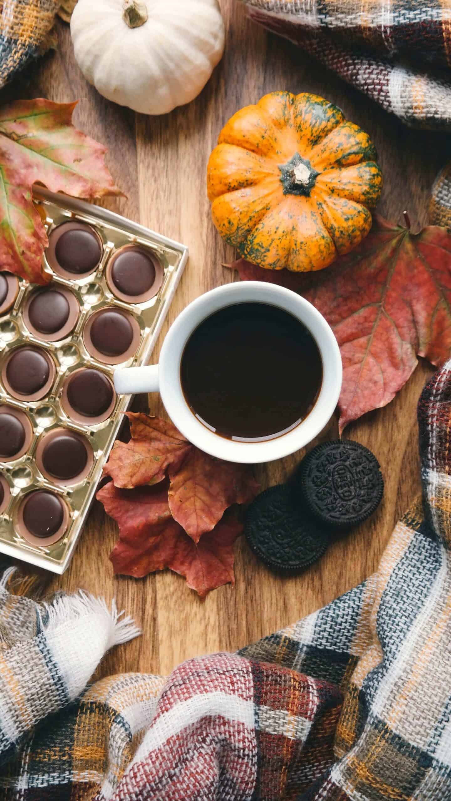 How to Create a Warm and Inviting Space for the Season