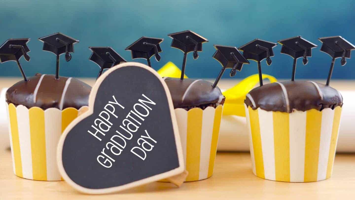Graduation cupcakes