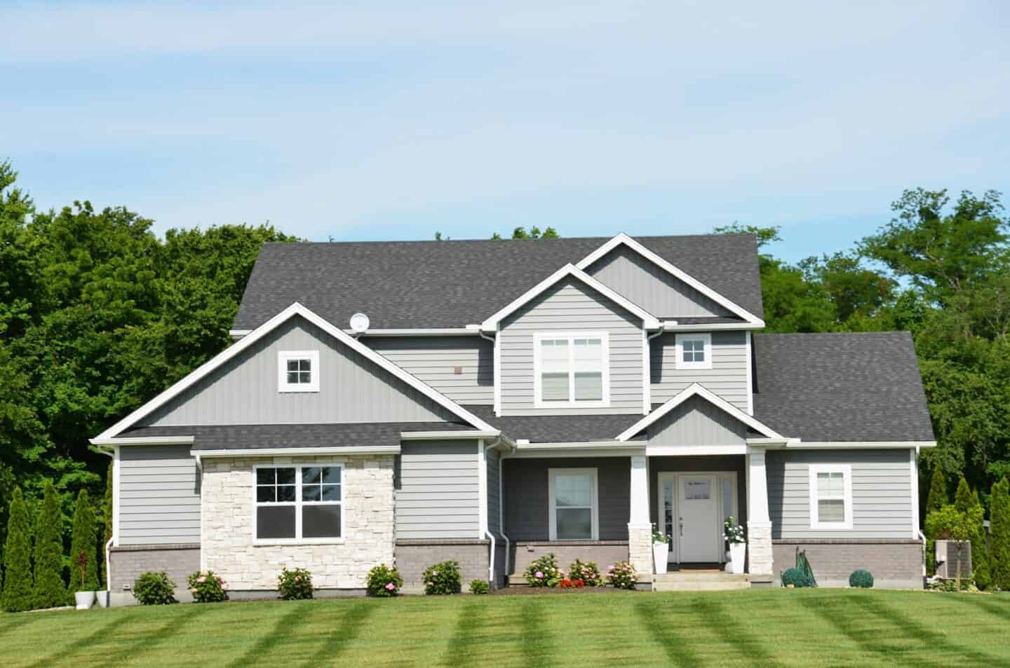 Planning a Home Refresh? 5 Reasons To Start With Professional Siding Installation