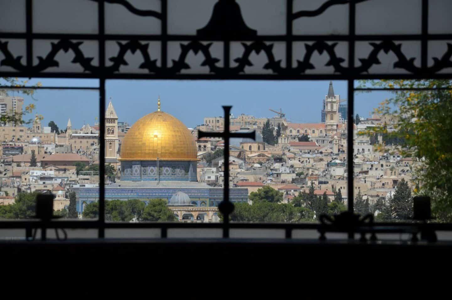 Mistakes to Avoid When Booking Holy Land Tour Packages