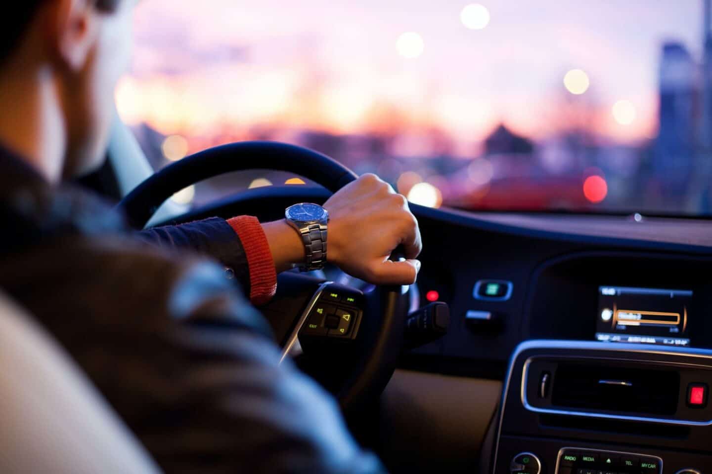 A Beginner's Guide - 6 Things You Need To Know When Driving an Automatic Car
