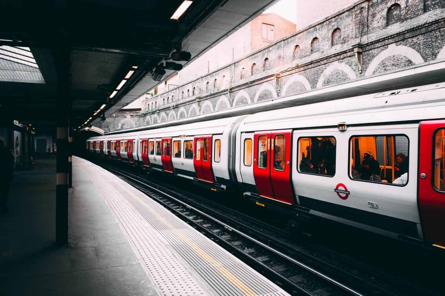 How To Enjoy a Trip to London on a Budget