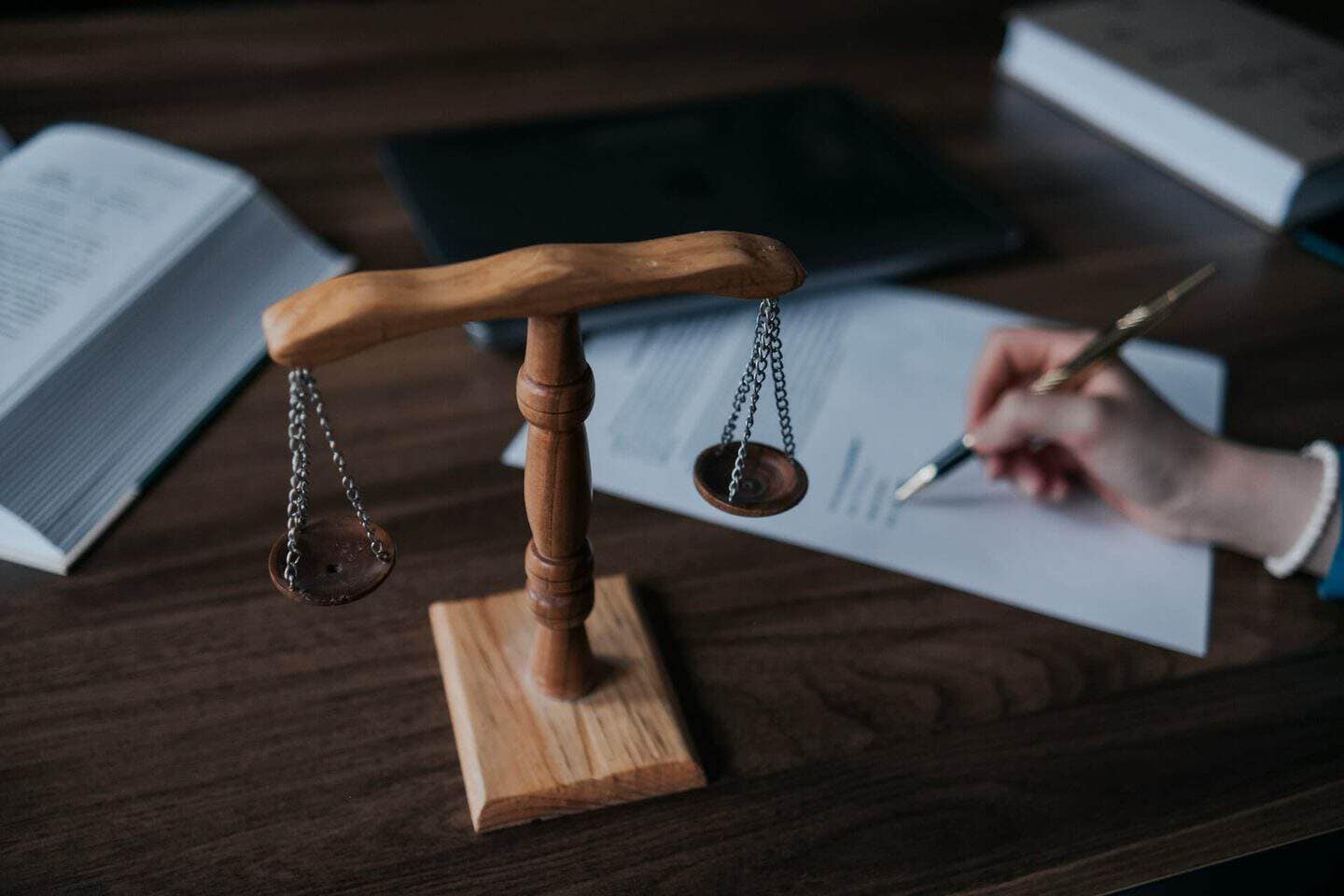 Best Illinois Clergy Abuse Lawyers For Mothers Wanting Accountability