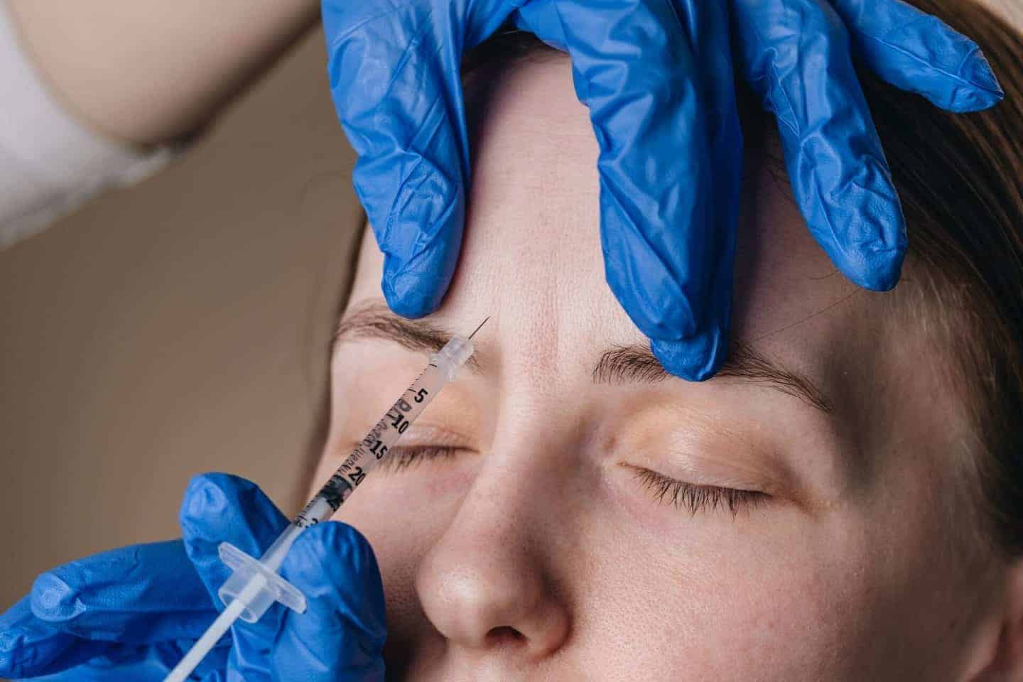 Sculptra or Botox? Understanding Which Signs of Aging Each Treatment Addresses