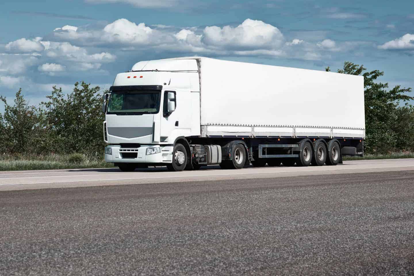 8 Crucial Safety Tips Every Commercial Truck Driver Needs to Remember