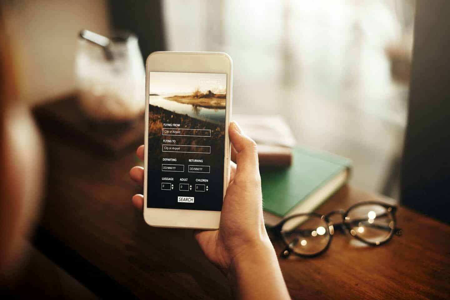 How to Stay Secure When Booking Flights, Hotels, and Excursions Online