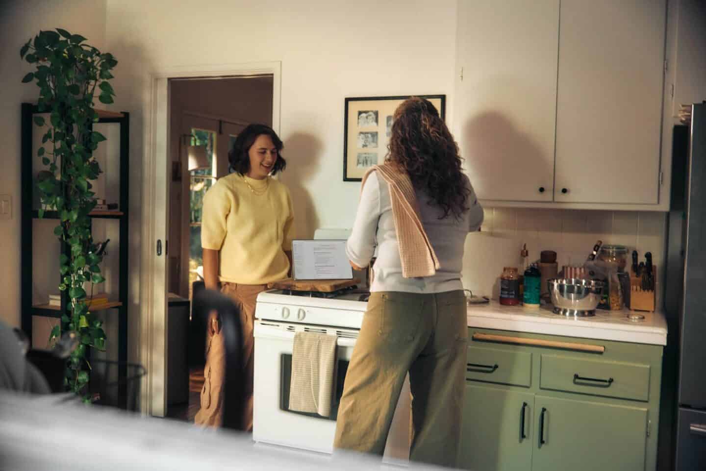 Cut living costs with shared renting. Learn how to budget fairly, split bills, choose compatible housemates, and avoid common disputes and hidden fees.